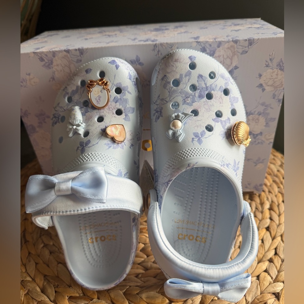 LoveShackFancy x CROCS - Picture 5 of 5